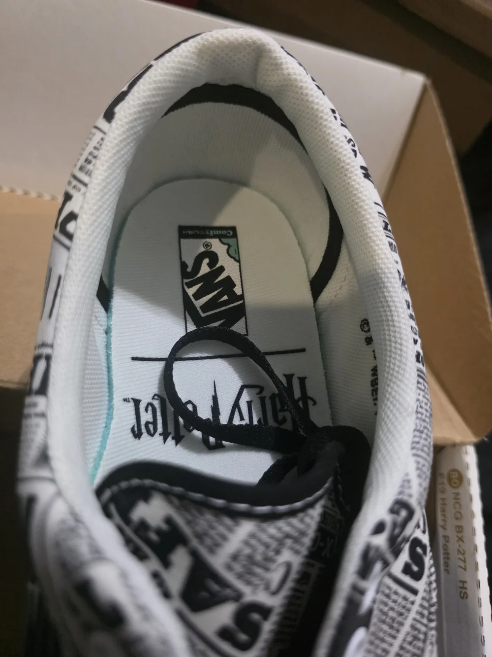 Vans Shoes Men Harry Potter Dlyprptrhwht Newspaper Size 10 US VN0A3WM9V9T